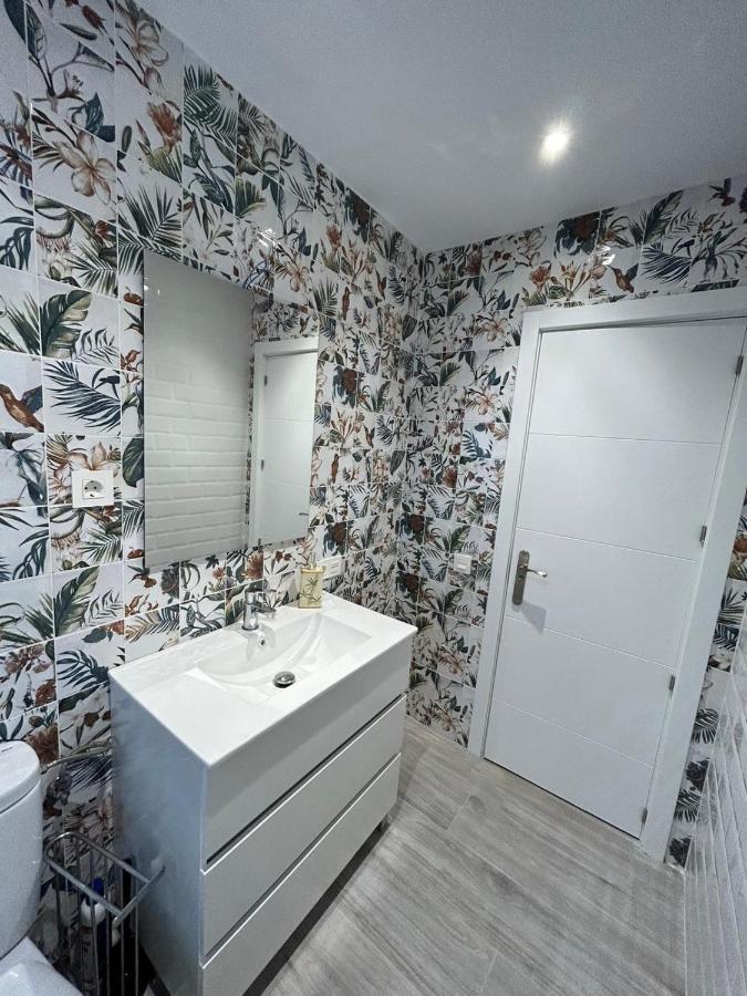 La Casa Del Muelle Apartment Aviles Bagian luar foto